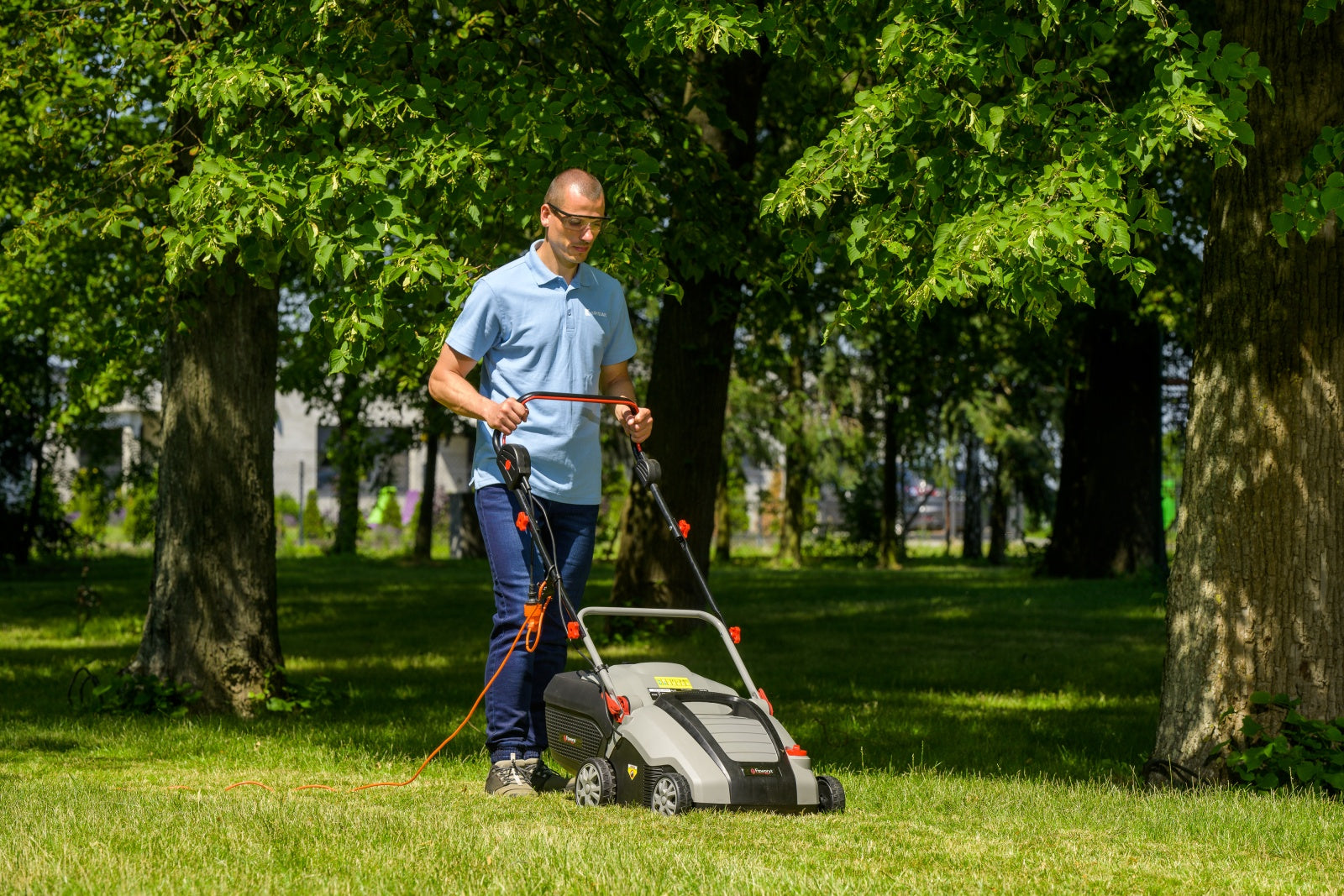 WERTYKULATOR ELEKTR. 1700W FAWORYT PRO RE38