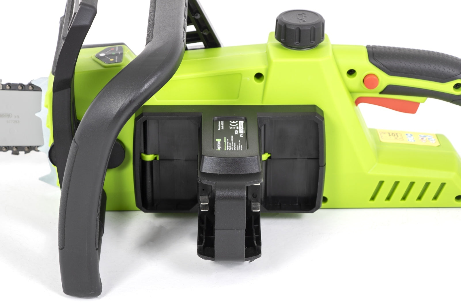 2X20V PILARKA AKUMULATOROWA 4GARDEN AP3522