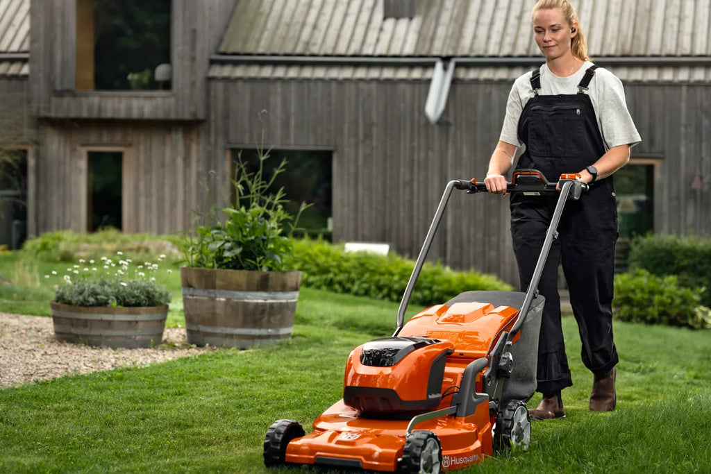 Husqvarna Husqvarna LC 353iVX