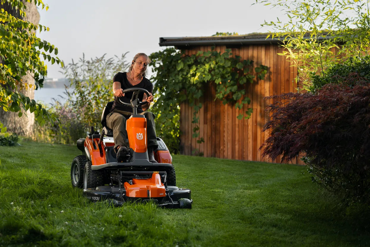 Husqvarna Husqvarna R 200iX AWD