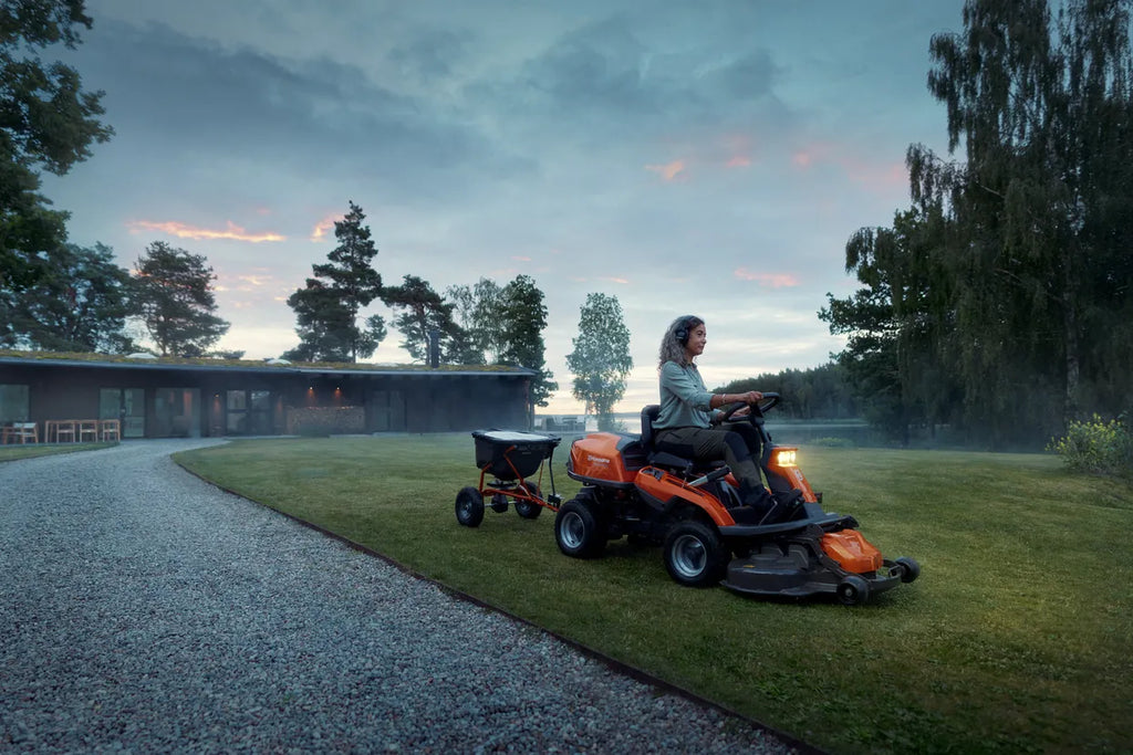 Husqvarna HUSQVARNA R 216T AWD
