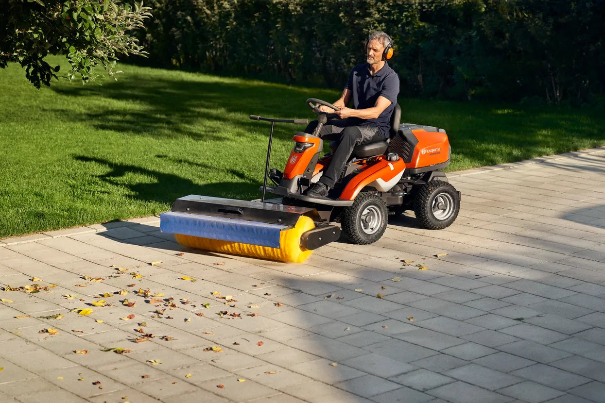Husqvarna HUSQVARNA R 316TX AWD