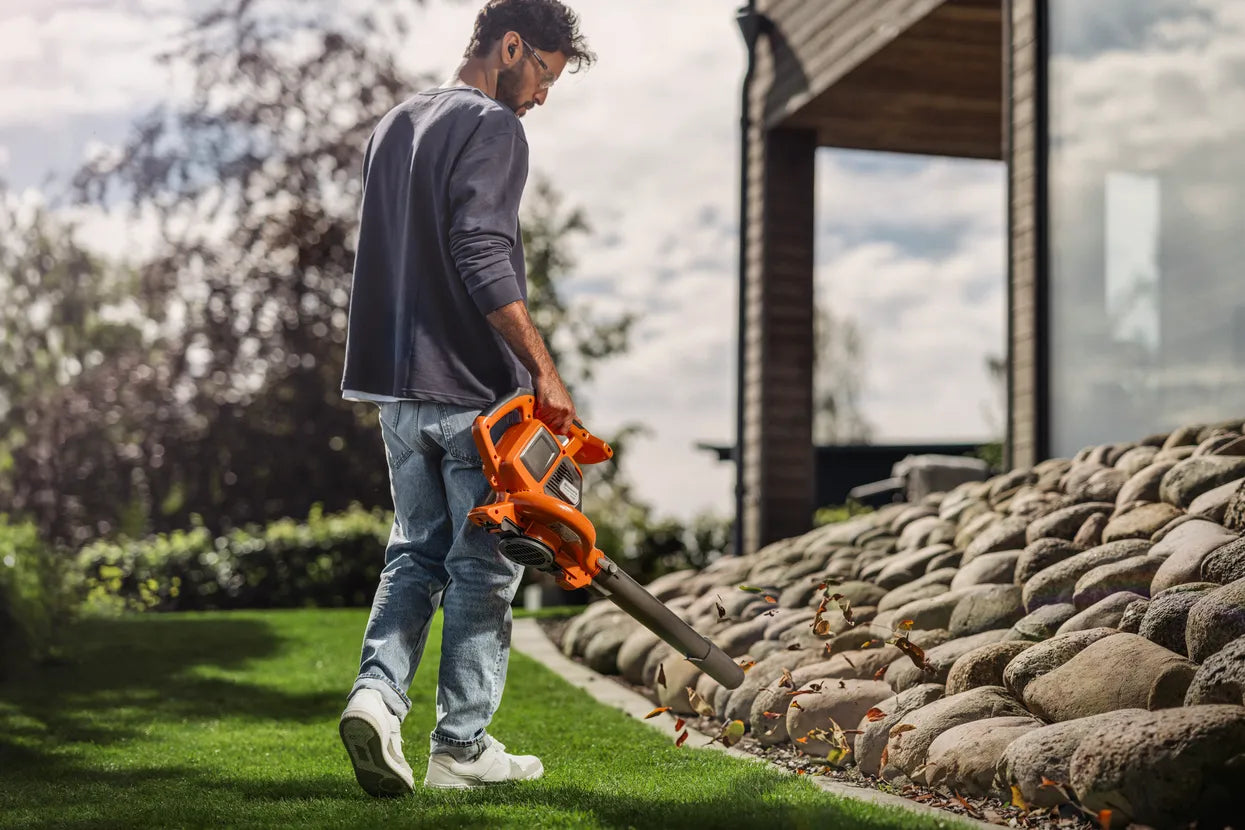 Husqvarna Husqvarna 120iBV z akumulatorem i ładowarką
