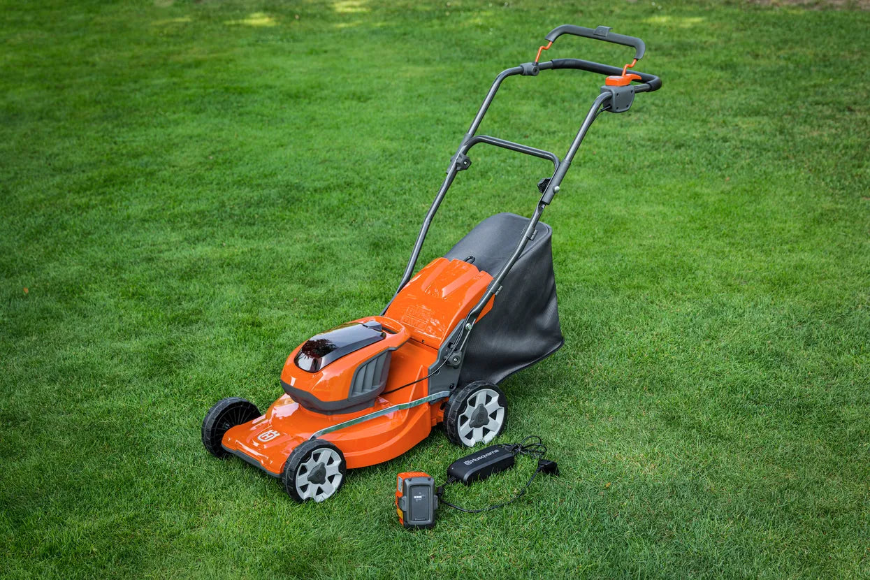 Husqvarna Husqvarna LC137i