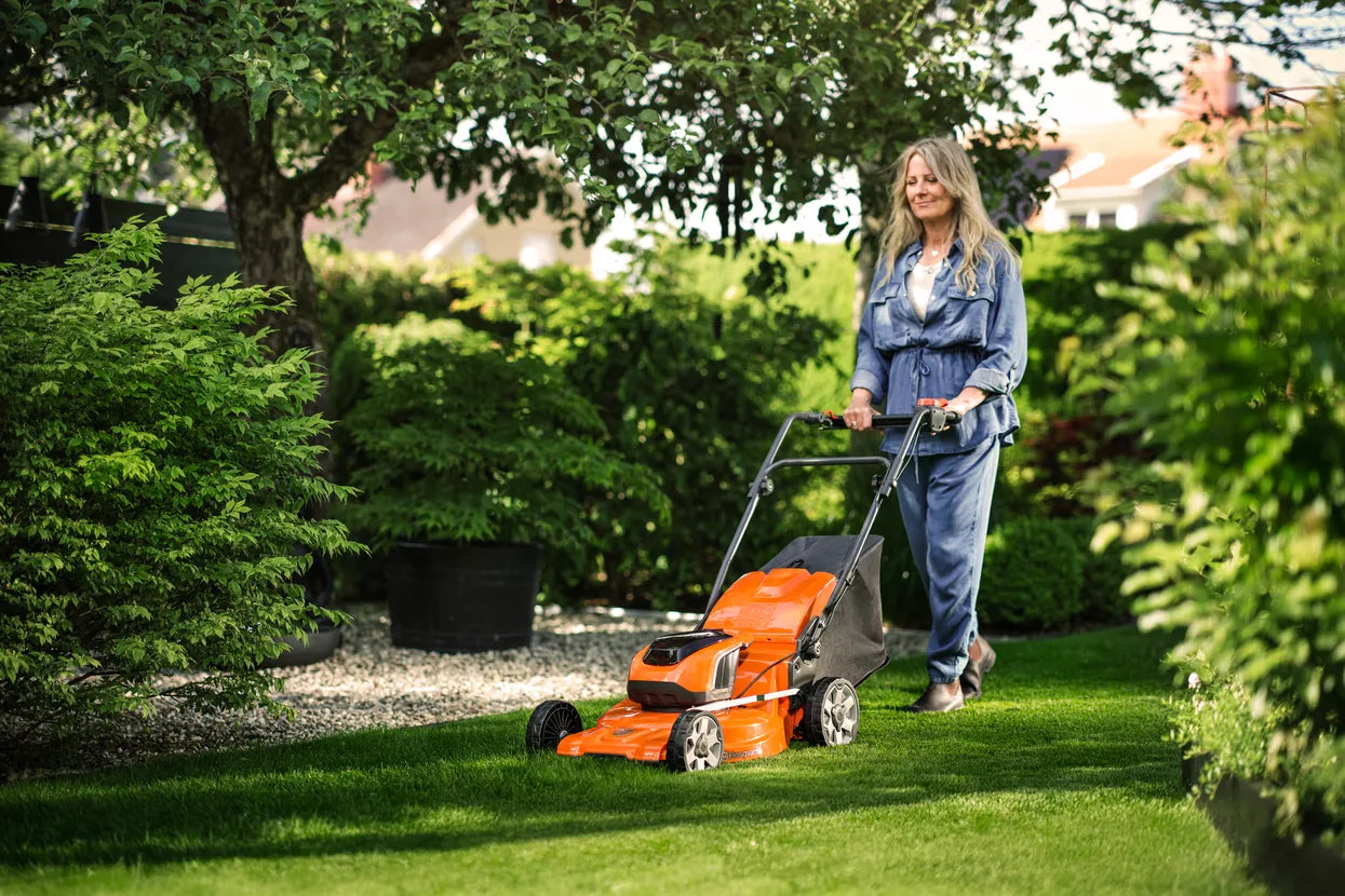 Husqvarna Husqvarna LC 142iS
